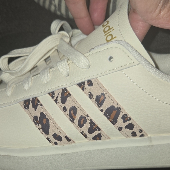 Adidas Off-White Sneakers with Animal Print Accents - Picture 9 of 9